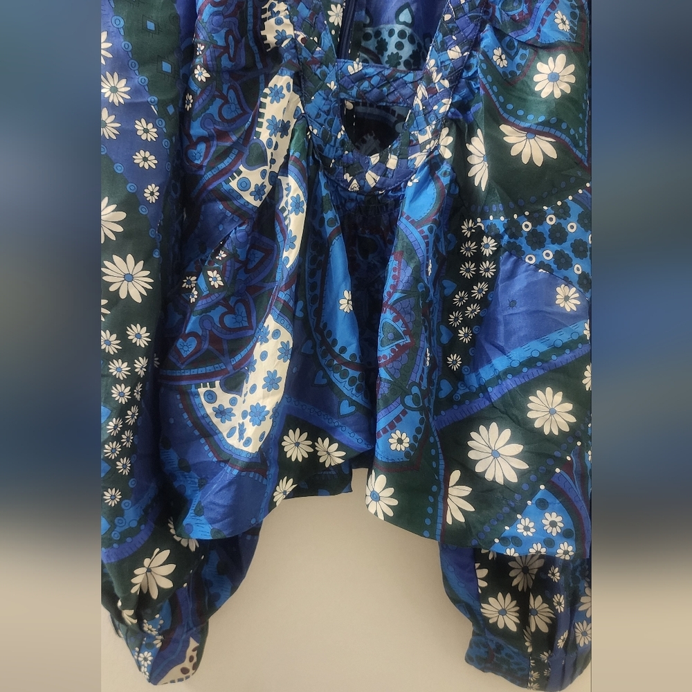 Sea New York Blue Floral Paisley Top, Size Small, 100 %‎ Silk. - Picture 6 of 11